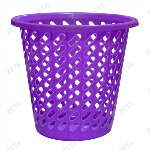 Trash bins and urns 